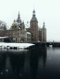 Wypożyczalnie samochodów Hillerød