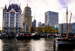 Wynajem samochodów na Port lotniczy Rotterdam-Haag