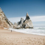 Najpiękniejsze plaże Portugalii do odwiedzenia tego lata